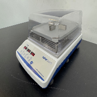 Fisherbrand Incubating Microplate Shaker image 1